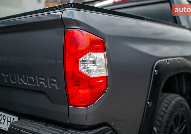 Серый Тойота Тундра, объемом двигателя 5.66 л и пробегом 115 тыс. км за 42500 $, фото 10 на Automoto.ua