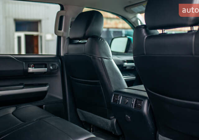 Серый Тойота Тундра, объемом двигателя 5.66 л и пробегом 115 тыс. км за 42500 $, фото 35 на Automoto.ua