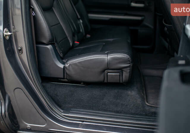 Серый Тойота Тундра, объемом двигателя 5.66 л и пробегом 115 тыс. км за 42500 $, фото 23 на Automoto.ua