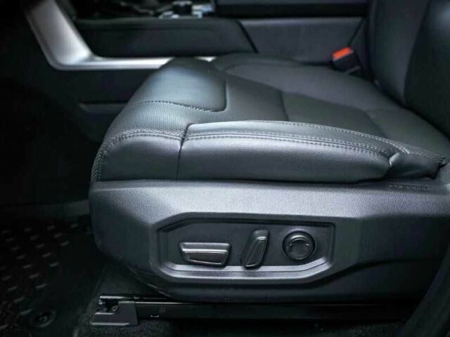 Серый Тойота Тундра, объемом двигателя 3.44 л и пробегом 23 тыс. км за 54300 $, фото 10 на Automoto.ua