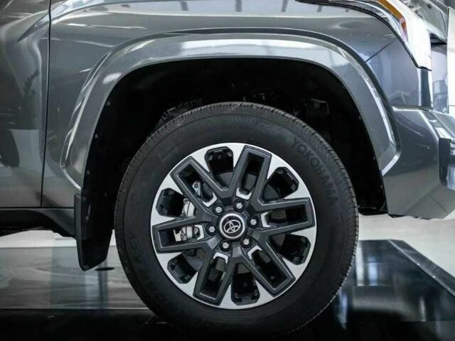 Серый Тойота Тундра, объемом двигателя 3.44 л и пробегом 23 тыс. км за 54300 $, фото 5 на Automoto.ua