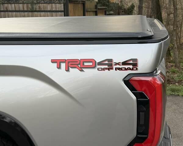 Серый Тойота Тундра, объемом двигателя 3.45 л и пробегом 32 тыс. км за 69900 $, фото 14 на Automoto.ua