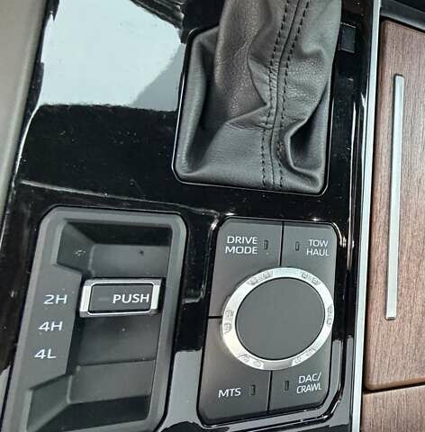 Серый Тойота Тундра, объемом двигателя 3.45 л и пробегом 32 тыс. км за 69900 $, фото 54 на Automoto.ua