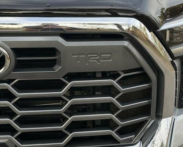 Серый Тойота Тундра, объемом двигателя 3.45 л и пробегом 32 тыс. км за 69900 $, фото 12 на Automoto.ua