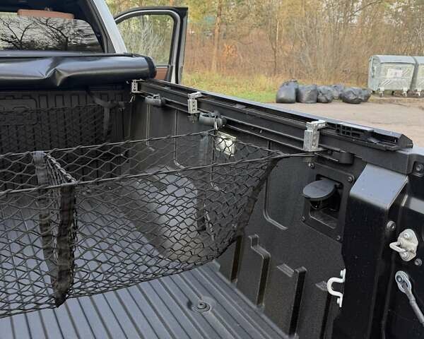 Серый Тойота Тундра, объемом двигателя 3.45 л и пробегом 32 тыс. км за 69900 $, фото 27 на Automoto.ua