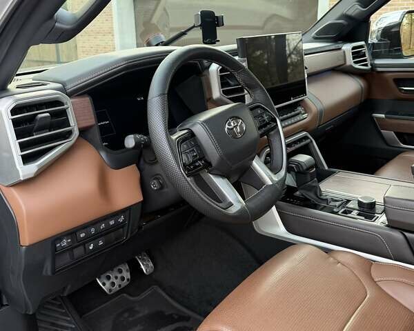 Серый Тойота Тундра, объемом двигателя 3.45 л и пробегом 32 тыс. км за 69900 $, фото 37 на Automoto.ua