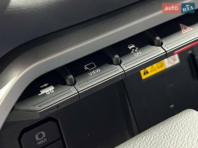 Серый Тойота Тундра, объемом двигателя 3.45 л и пробегом 8 тыс. км за 110000 $, фото 53 на Automoto.ua