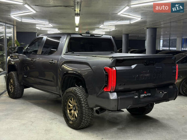 Серый Тойота Тундра, объемом двигателя 3.45 л и пробегом 8 тыс. км за 100500 $, фото 9 на Automoto.ua