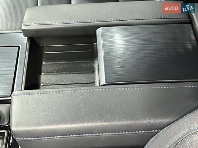 Серый Тойота Тундра, объемом двигателя 3.45 л и пробегом 8 тыс. км за 110000 $, фото 59 на Automoto.ua