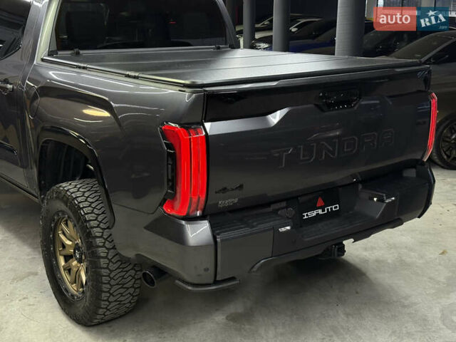 Серый Тойота Тундра, объемом двигателя 3.45 л и пробегом 8 тыс. км за 100500 $, фото 12 на Automoto.ua