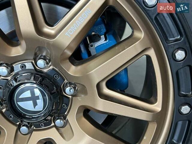 Серый Тойота Тундра, объемом двигателя 3.45 л и пробегом 8 тыс. км за 110000 $, фото 31 на Automoto.ua