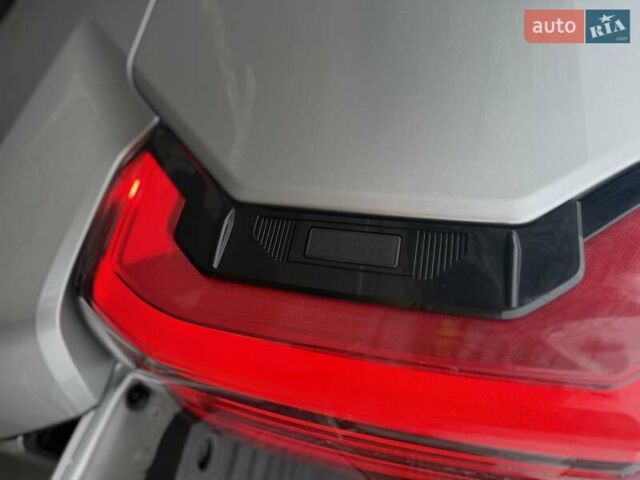 Серый Тойота Тундра, объемом двигателя 3.45 л и пробегом 4 тыс. км за 92000 $, фото 11 на Automoto.ua