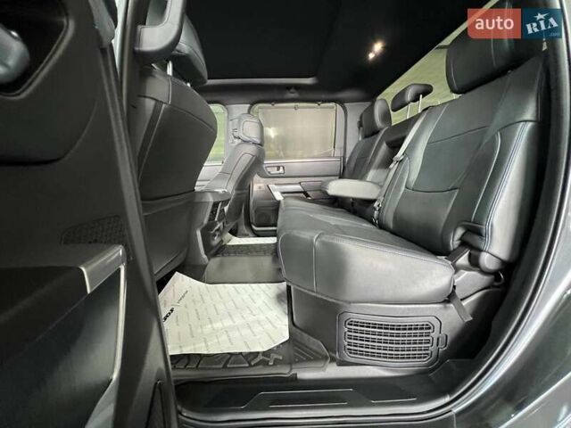 Серый Тойота Тундра, объемом двигателя 3.45 л и пробегом 8 тыс. км за 110000 $, фото 41 на Automoto.ua