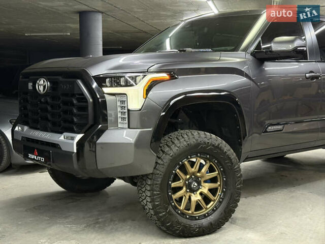 Серый Тойота Тундра, объемом двигателя 3.45 л и пробегом 8 тыс. км за 100500 $, фото 7 на Automoto.ua