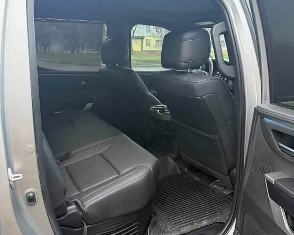 Серый Тойота Тундра, объемом двигателя 3.45 л и пробегом 4 тыс. км за 92000 $, фото 36 на Automoto.ua