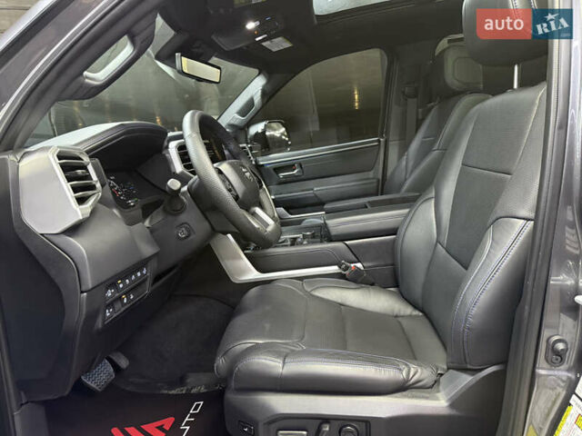 Серый Тойота Тундра, объемом двигателя 3.45 л и пробегом 8 тыс. км за 100500 $, фото 21 на Automoto.ua