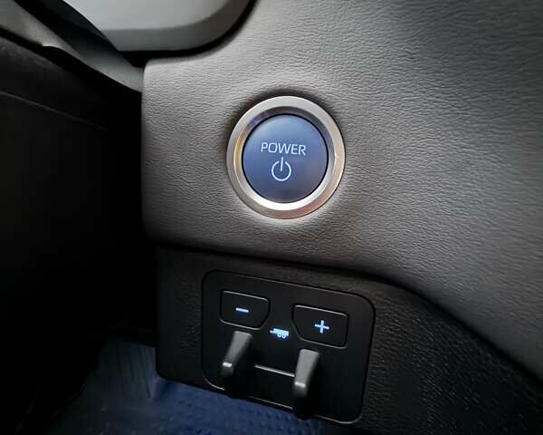 Серый Тойота Тундра, объемом двигателя 3.45 л и пробегом 4 тыс. км за 92000 $, фото 39 на Automoto.ua