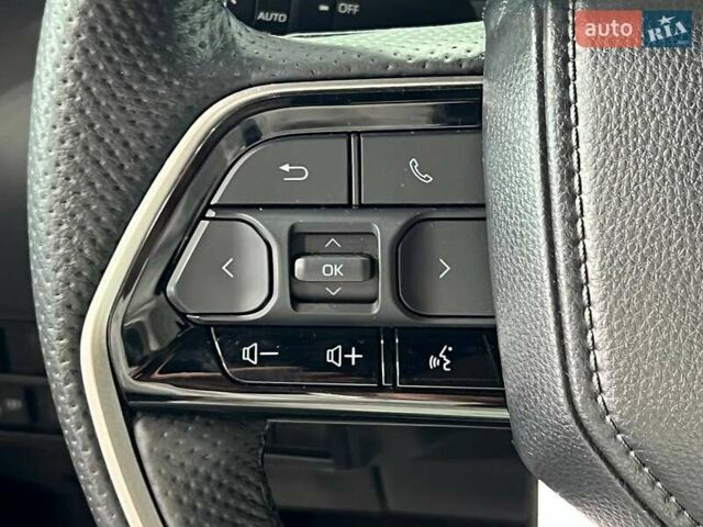 Серый Тойота Тундра, объемом двигателя 3.45 л и пробегом 8 тыс. км за 110000 $, фото 63 на Automoto.ua