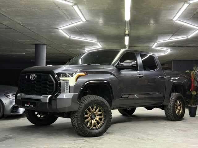 Серый Тойота Тундра, объемом двигателя 3.5 л и пробегом 8 тыс. км за 100500 $, фото 6 на Automoto.ua