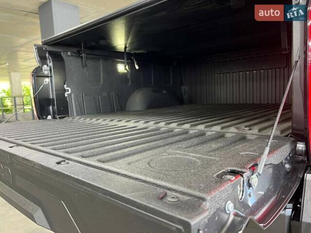 Серый Тойота Тундра, объемом двигателя 3.45 л и пробегом 8 тыс. км за 110000 $, фото 21 на Automoto.ua