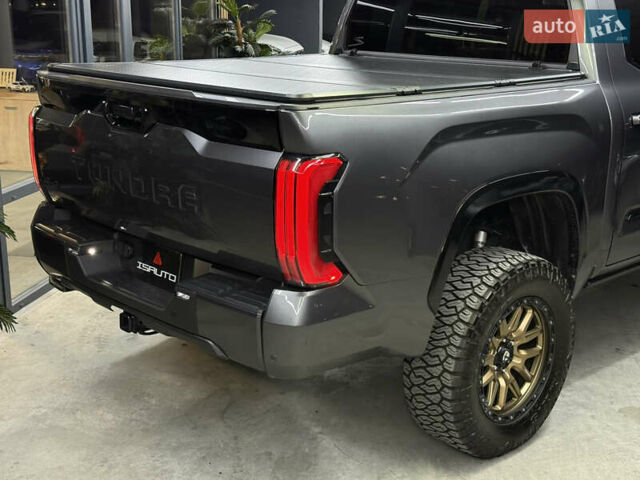 Серый Тойота Тундра, объемом двигателя 3.45 л и пробегом 8 тыс. км за 100500 $, фото 16 на Automoto.ua