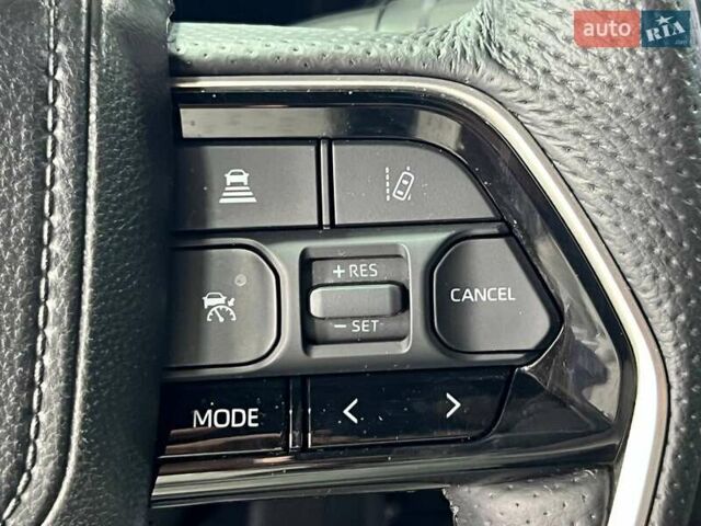 Серый Тойота Тундра, объемом двигателя 3.45 л и пробегом 8 тыс. км за 110000 $, фото 65 на Automoto.ua