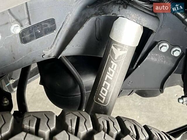 Серый Тойота Тундра, объемом двигателя 3.45 л и пробегом 8 тыс. км за 110000 $, фото 8 на Automoto.ua