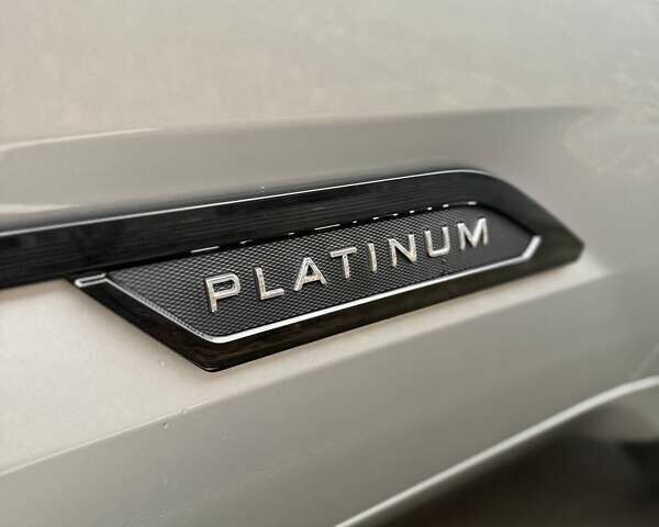 Серый Тойота Тундра, объемом двигателя 3.45 л и пробегом 4 тыс. км за 92000 $, фото 13 на Automoto.ua