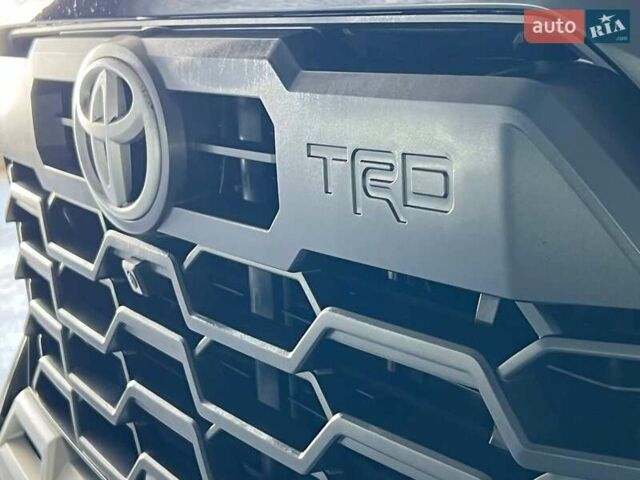 Серый Тойота Тундра, объемом двигателя 3.45 л и пробегом 8 тыс. км за 110000 $, фото 13 на Automoto.ua