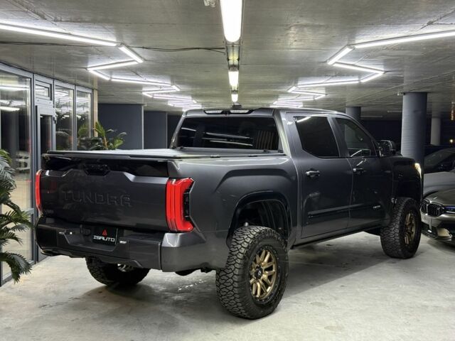 Серый Тойота Тундра, объемом двигателя 3.5 л и пробегом 8 тыс. км за 100500 $, фото 8 на Automoto.ua