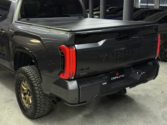 Серый Тойота Тундра, объемом двигателя 3.5 л и пробегом 8 тыс. км за 100500 $, фото 13 на Automoto.ua