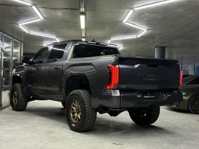 Серый Тойота Тундра, объемом двигателя 3.5 л и пробегом 8 тыс. км за 100500 $, фото 14 на Automoto.ua