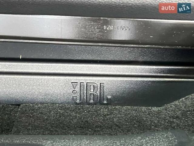 Серый Тойота Тундра, объемом двигателя 3.45 л и пробегом 8 тыс. км за 110000 $, фото 38 на Automoto.ua