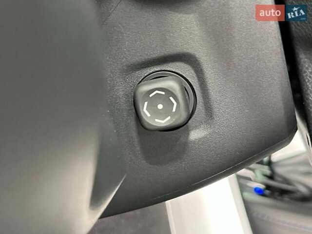 Серый Тойота Тундра, объемом двигателя 3.45 л и пробегом 8 тыс. км за 110000 $, фото 39 на Automoto.ua