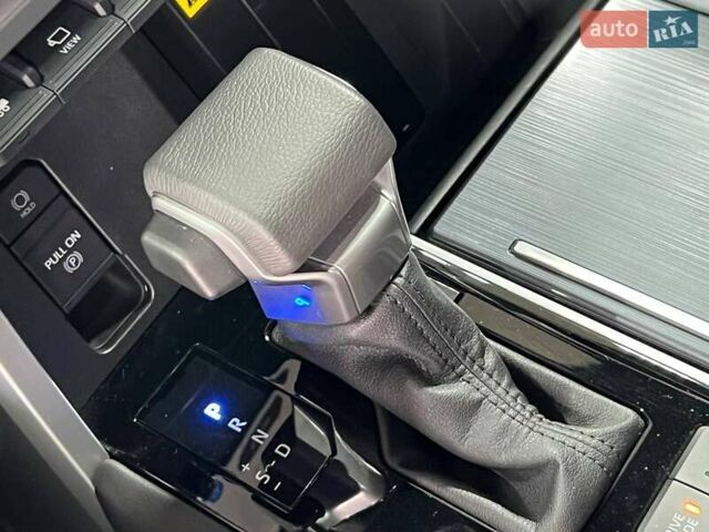 Серый Тойота Тундра, объемом двигателя 3.45 л и пробегом 8 тыс. км за 110000 $, фото 57 на Automoto.ua