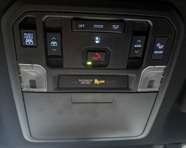 Серый Тойота Тундра, объемом двигателя 3.45 л и пробегом 4 тыс. км за 92000 $, фото 30 на Automoto.ua