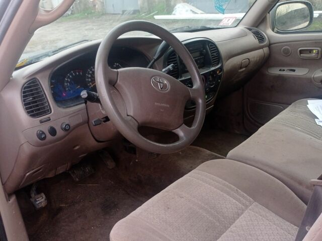 Серый Тойота Тундра, объемом двигателя 4.7 л и пробегом 123 тыс. км за 3900 $, фото 3 на Automoto.ua