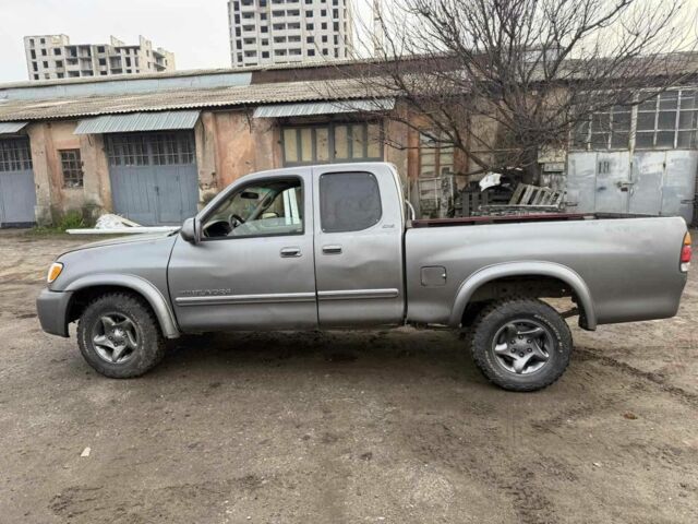 Серый Тойота Тундра, объемом двигателя 4.7 л и пробегом 123 тыс. км за 3900 $, фото 2 на Automoto.ua