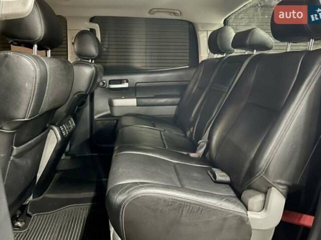 Синий Тойота Тундра, объемом двигателя 5.7 л и пробегом 198 тыс. км за 22000 $, фото 7 на Automoto.ua