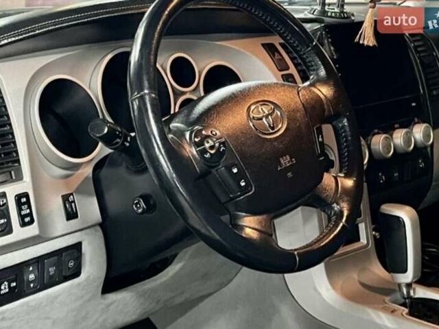 Синий Тойота Тундра, объемом двигателя 5.7 л и пробегом 198 тыс. км за 22000 $, фото 6 на Automoto.ua