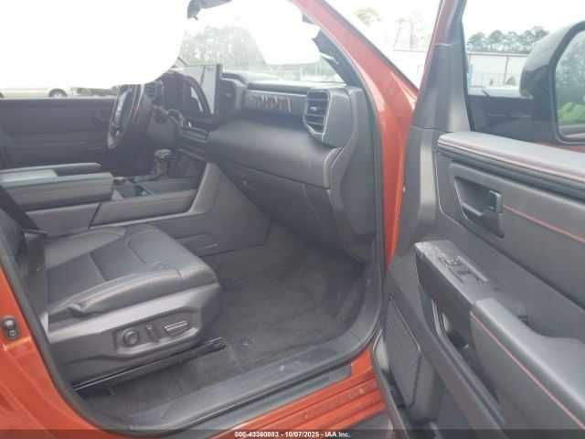 Оранжевый Тойота Тундра, объемом двигателя 3.4 л и пробегом 12 тыс. км за 28900 $, фото 4 на Automoto.ua