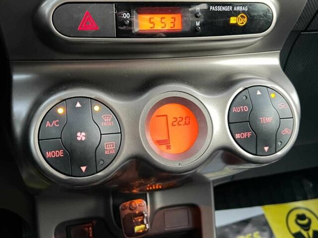 Черный Тойота Урбан Крузер, объемом двигателя 1.3 л и пробегом 130 тыс. км за 6999 $, фото 13 на Automoto.ua