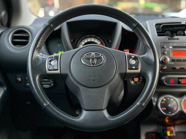 Черный Тойота Урбан Крузер, объемом двигателя 1.3 л и пробегом 130 тыс. км за 6999 $, фото 10 на Automoto.ua