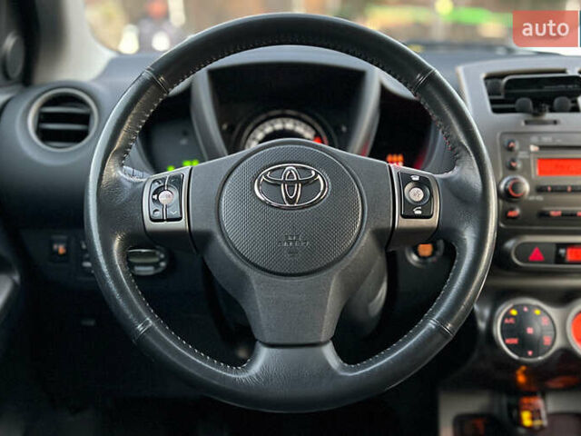 Черный Тойота Урбан Крузер, объемом двигателя 1.33 л и пробегом 130 тыс. км за 6999 $, фото 10 на Automoto.ua