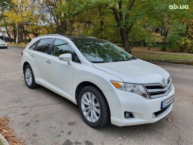 Белый Тойота Венза, объемом двигателя 0 л и пробегом 115 тыс. км за 16500 $, фото 1 на Automoto.ua