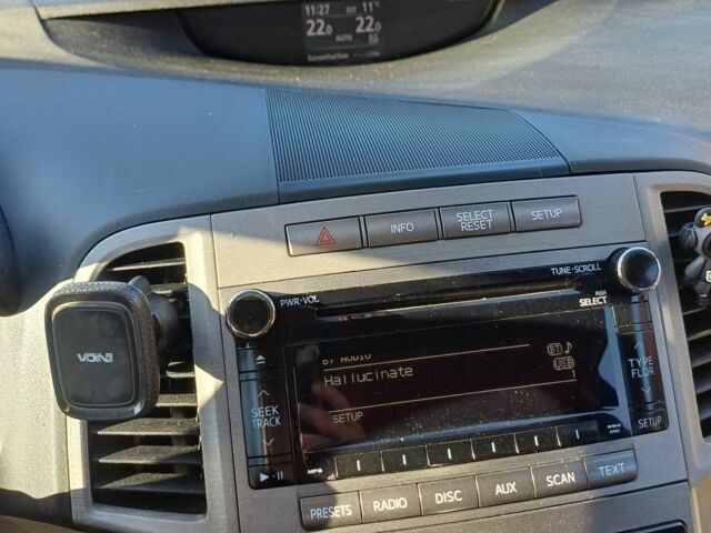 Белый Тойота Венза, объемом двигателя 2.7 л и пробегом 200 тыс. км за 15500 $, фото 21 на Automoto.ua