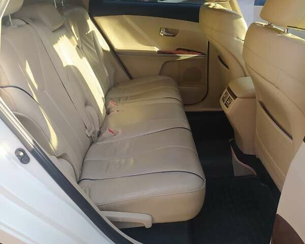 Білий Тойота Венза, об'ємом двигуна 2.7 л та пробігом 250 тис. км за 13250 $, фото 8 на Automoto.ua