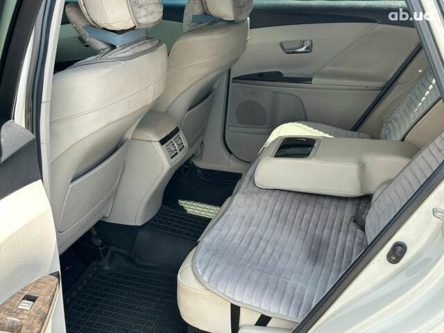 Білий Тойота Венза, об'ємом двигуна 2.7 л та пробігом 160 тис. км за 15190 $, фото 14 на Automoto.ua