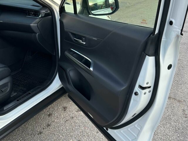 Белый Тойота Венза, объемом двигателя 2.5 л и пробегом 80 тыс. км за 31500 $, фото 11 на Automoto.ua