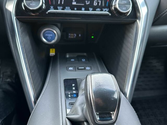 Белый Тойота Венза, объемом двигателя 2.5 л и пробегом 80 тыс. км за 31500 $, фото 8 на Automoto.ua